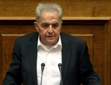 Βέλη Φλαμπουράρη κατά Καμίνη: «Όλοι όσοι ζουν στην Αθήνα υφίστανται καθημερινά τις πολύ άσχημες συνθήκες»